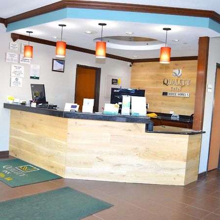 Quality Inn Coralville - Iowa River Landing Екстер'єр фото