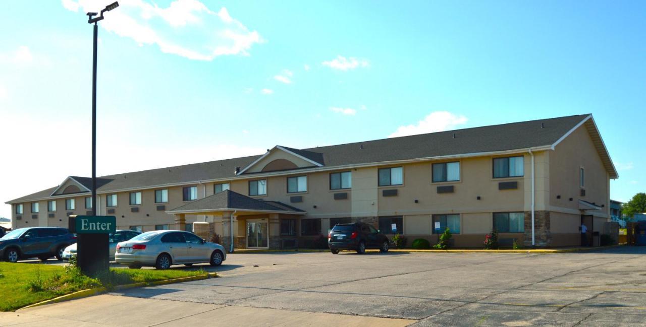 Quality Inn Coralville - Iowa River Landing Екстер'єр фото